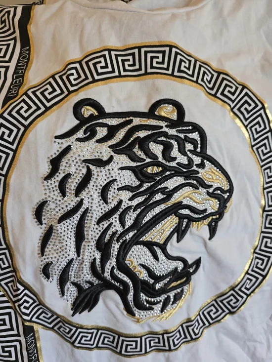 Montfleuri Paris White Graphic Short Sleeve Tee with Black and Gold Accents - Picture 3 of 6